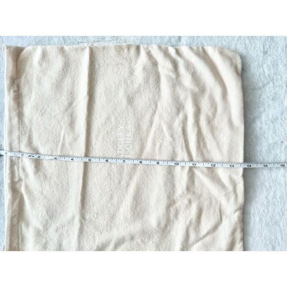 BADGLEY MISCHKA cream colored dust bag - Picture 4 of 4